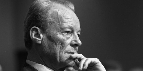 "Coloro che aderiscono al passato non saranno in grado di affrontare il futuro".