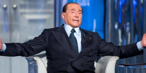 Povertà, Berlusconi scopre quella causata dai suoi Governi