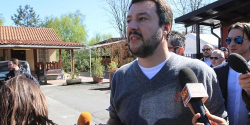 Campi rom, le parole di Salvini sono inquietanti e suscitano paura e ribrezzo
